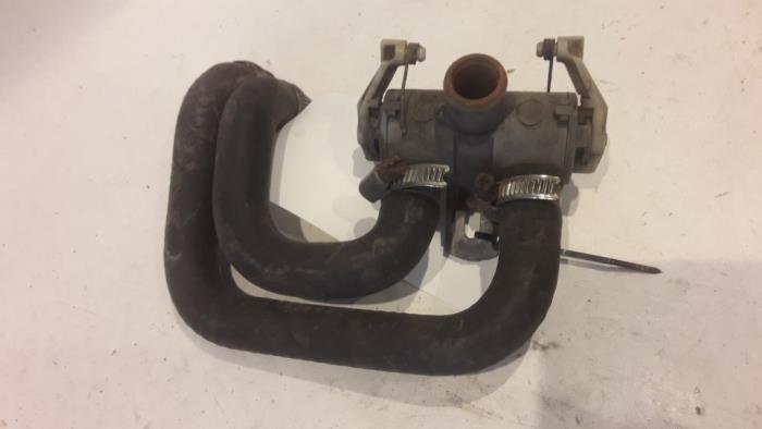 Mechanical heater valve from a Mercedes-Benz 200-280 (W123) 200 1980