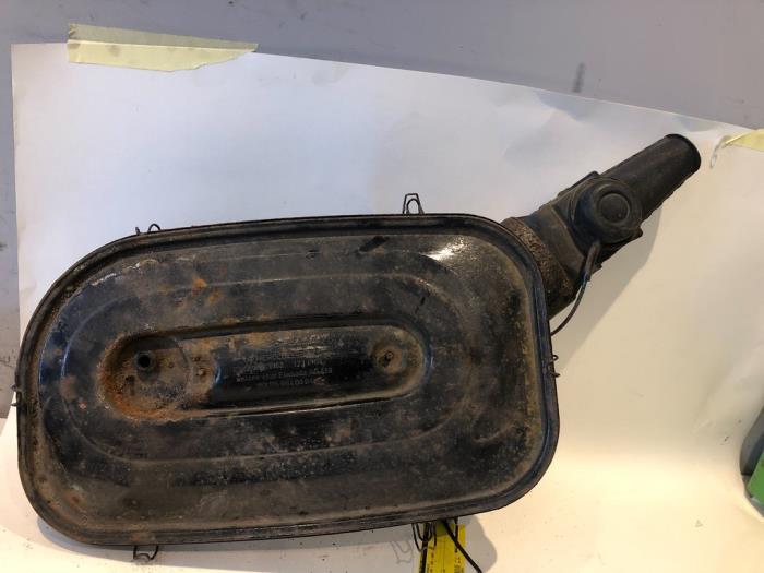 Begagnade Luftfilterhus Mercedes 200-300 (W123) 200 Pris € 50,00 Marginaltabell erbjuds av Tijdeman Mercedes Onderdelen