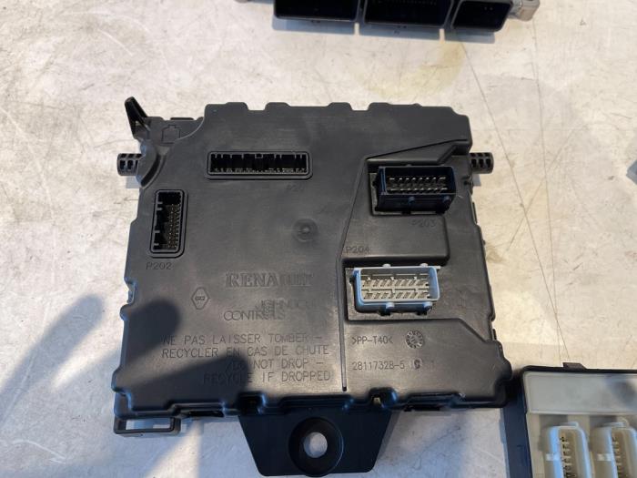 Ignition lock + computer Mercedes Citan 1.2 112 - 237108273R 200711