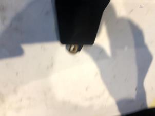 Larmsensor från en Mercedes-Benz E (W210) 2.0 E-200 16V 1998