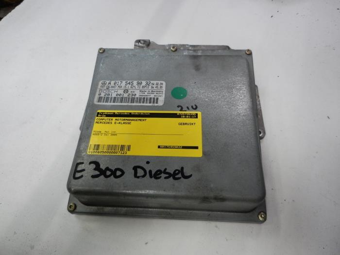 Used Engine management computer Mercedes E (W210) 3.0 E-300D 24V Price € 75,00 Margin scheme offered by Tijdeman Mercedes Onderdelen