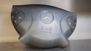 Usagé Airbag gauche (volant) Mercedes E (W211) 4.0 E-400 CDI 32V Prix € 45,00 Règlement à la marge proposé par Tijdeman Mercedes Onderdelen