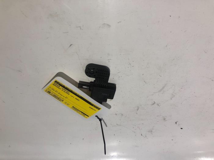 Begagnade Sensor (övriga) Mercedes B (W245) 2.0 B-200 16V Turbo Pris € 20,00 Marginaltabell erbjuds av Tijdeman Mercedes Onderdelen