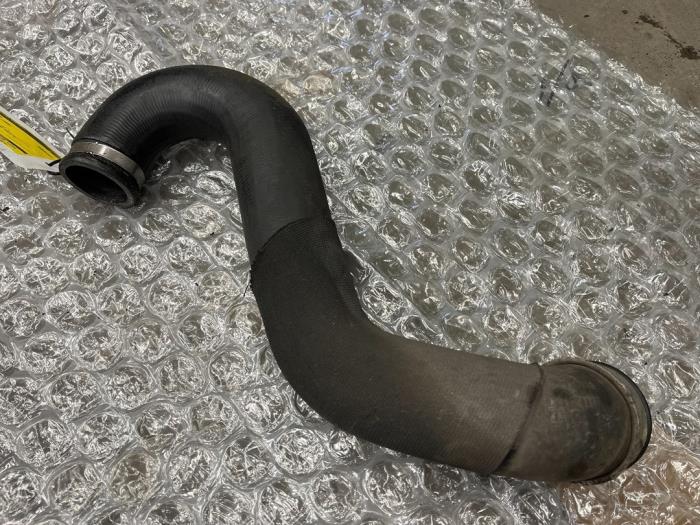 Gebrauchte Intercooler Rohr Mercedes B (W245) 2.0 B-180 CDI 16V Preis € 30,00 Margenregelung angeboten von Tijdeman Mercedes Onderdelen