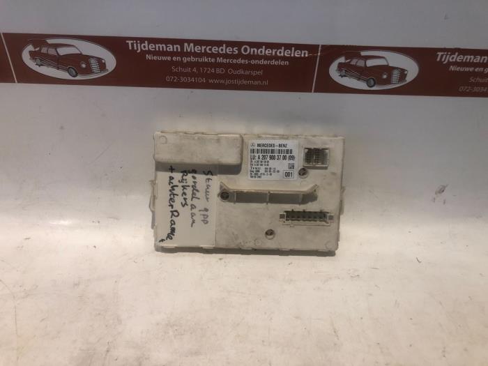 Begagnade Fönstermodul Mercedes E (C207) E-250 2.0 Turbo 16V Pris € 99,00 Marginaltabell erbjuds av Tijdeman Mercedes Onderdelen