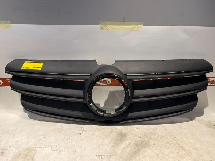 Begagnade Grill Mercedes V (447.8) EQV 300 Pris på förfrågan erbjuds av Tijdeman Mercedes Onderdelen