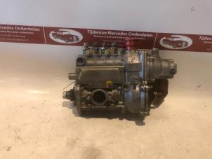 Used Diesel pump Mercedes L-Serie 2t (601) 207D Price € 200,00 Margin scheme offered by Tijdeman Mercedes Onderdelen