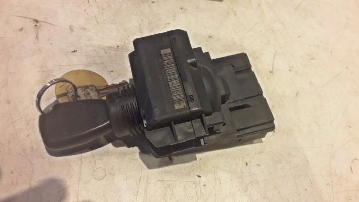 Ignition lock + computer from a Mercedes-Benz Sprinter 3,5t (906.63) 209 CDI 16V 2006