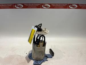 Usados Bomba eléctrica de combustible Mercedes Vito (639.6) 2.2 115 CDI 16V Precio € 90,75 IVA incluido ofrecido por Tijdeman Mercedes Onderdelen