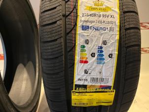 New Tyre Price € 60,50 Inclusive VAT offered by Tijdeman Mercedes Onderdelen