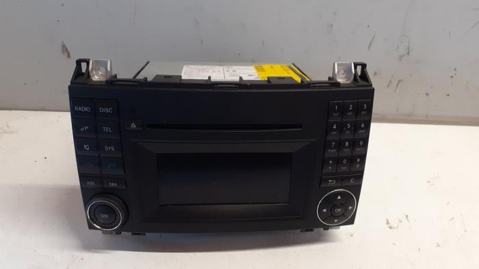 Radio/Lecteur CD d'un Mercedes-Benz A (W169) 1.5 A-150 16V 2010