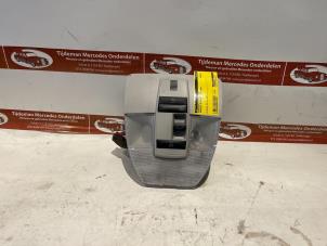 Begagnade Innerbelysning, fram Mercedes B (W245) 2.0 B-200 16V Turbo Pris € 48,00 Marginaltabell erbjuds av Tijdeman Mercedes Onderdelen