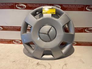 Used Wheel cover (spare) Mercedes B (W245,242) 2.0 B-200 16V Turbo Price € 25,00 Margin scheme offered by Tijdeman Mercedes Onderdelen