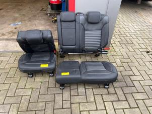 Used Rear bench seat Mercedes GLE (W166) 350 3.5 V6 24V BlueEFFICIENCY Price on request offered by Tijdeman Mercedes Onderdelen