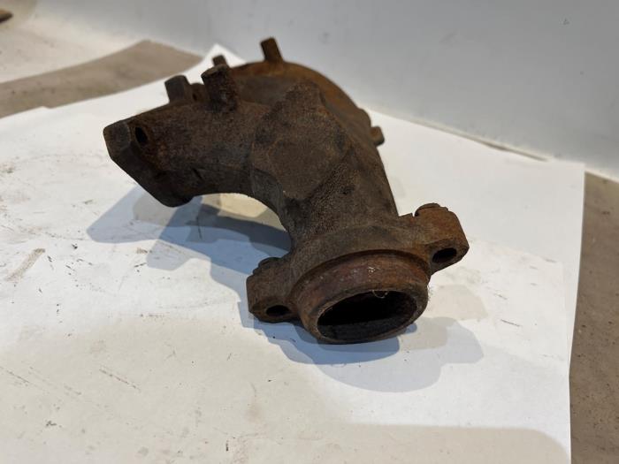 Exhaust manifold from a Mercedes-Benz S (W108/109) 280 S 1970