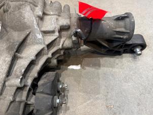 Differential vorne van een Mercedes-Benz R (W251) 5.0 500 V8 32V 4-Matic 2007