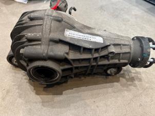 Differential vorne van een Mercedes-Benz R (W251) 5.0 500 V8 32V 4-Matic 2007