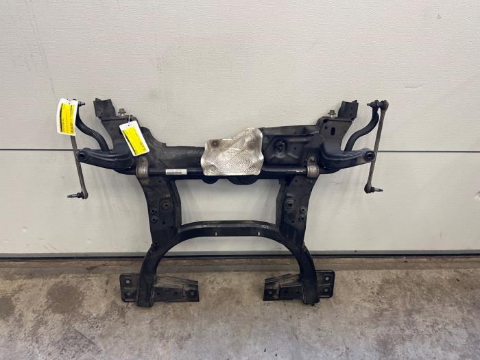 Used Subframe Mercedes A (W176) 1.6 A-180 16V Price € 199,00 Margin scheme offered by Tijdeman Mercedes Onderdelen