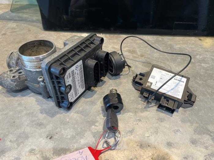 Used Ignition lock + computer Mercedes A (W168) 1.6 A-160 Price € 150,00 Margin scheme offered by Tijdeman Mercedes Onderdelen