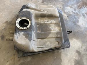 Begagnade Tank Mercedes A (W169) 2.0 A-160 CDI 16V 3-Drs. Pris € 70,00 Marginaltabell erbjuds av Tijdeman Mercedes Onderdelen