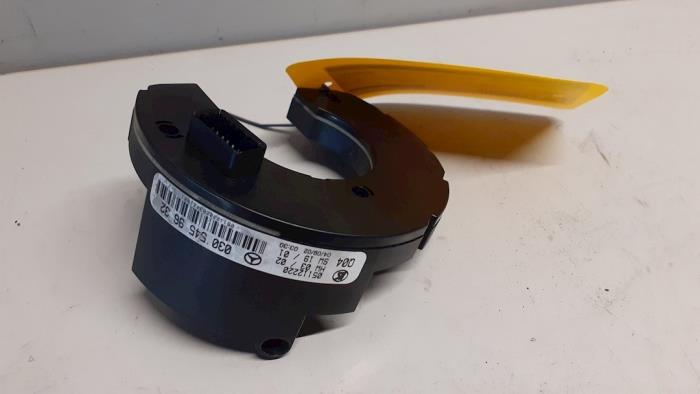 Begagnade Styrvinkelsensor Mercedes E (W211) 2.7 E-270 CDI 20V Pris € 30,00 Marginaltabell erbjuds av Tijdeman Mercedes Onderdelen
