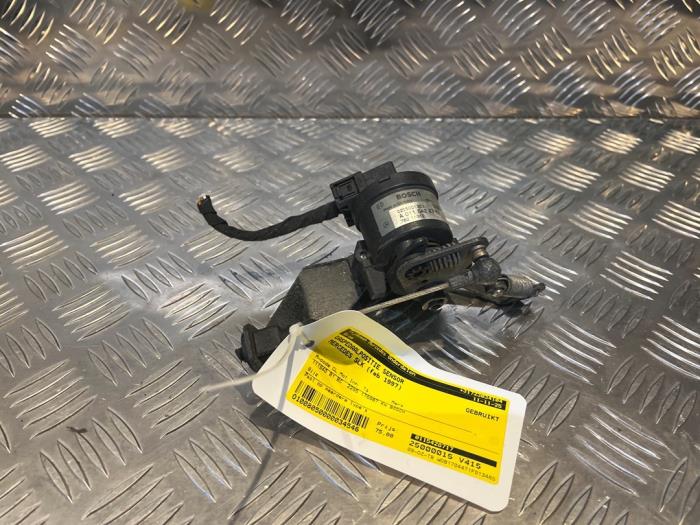 Begagnade Gaspedalsensor Mercedes SLK (R170) 2.3 230 K 16V Pris € 75,00 Marginaltabell erbjuds av Tijdeman Mercedes Onderdelen