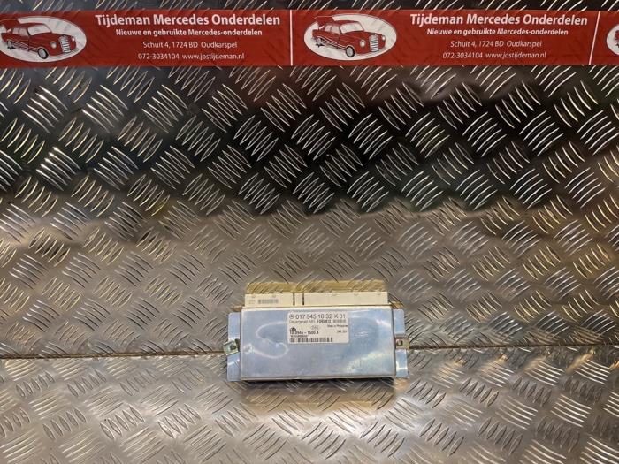 Usagé Ordinateur ABS Mercedes C Combi (S202) 1.8 C180T 16V Prix € 50,00 Règlement à la marge proposé par Tijdeman Mercedes Onderdelen