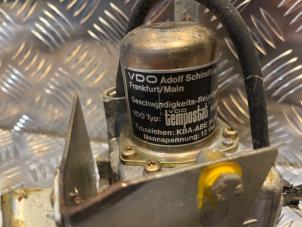 Tempomat van een Mercedes-Benz C Combi (S202) 1.8 C180T 16V 1996