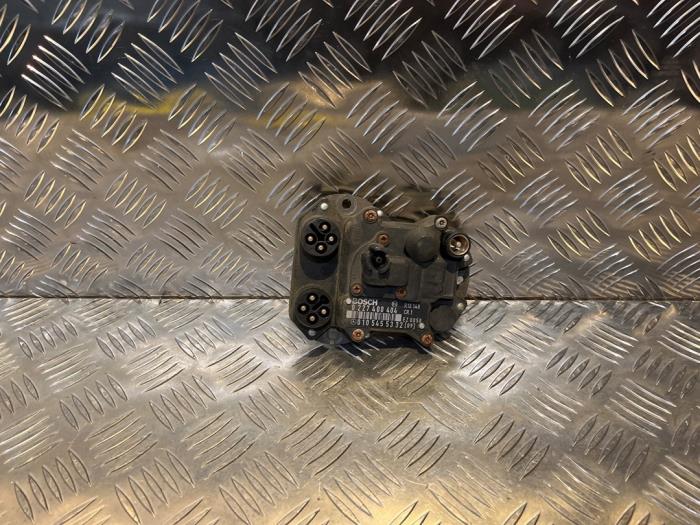 Usados Módulo de encendido Mercedes 190 (W201) 1.8 E Precio € 150,00 Norma de margen ofrecido por Tijdeman Mercedes Onderdelen