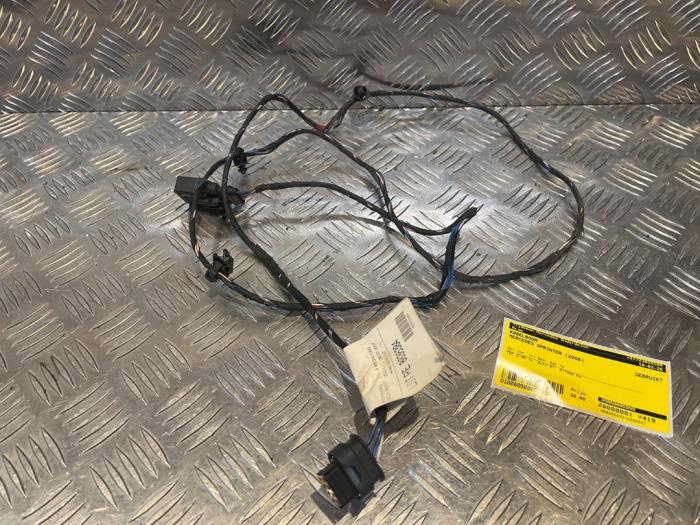Begagnade Kablage Mercedes Sprinter 3,5t (906.63) 315 CDI 16V Pris € 60,50 Inklusive moms erbjuds av Tijdeman Mercedes Onderdelen