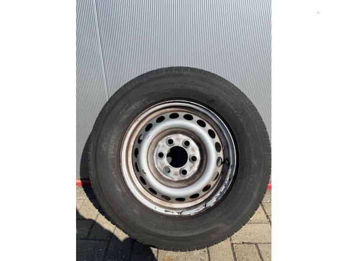 Usagé Roue de secours Mercedes Sprinter 3,5t (906.63) 310 CDI 16V Prix € 90,75 Prix TTC proposé par Tijdeman Mercedes Onderdelen