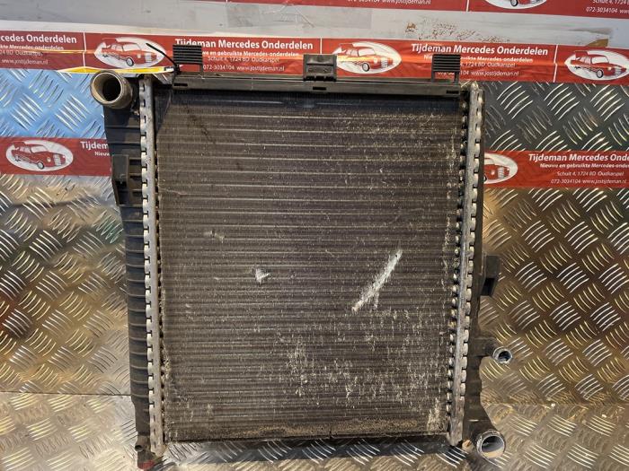 Used Radiator Mercedes SLK (R170) 2.0 200 16V Price € 39,00 Margin scheme offered by Tijdeman Mercedes Onderdelen