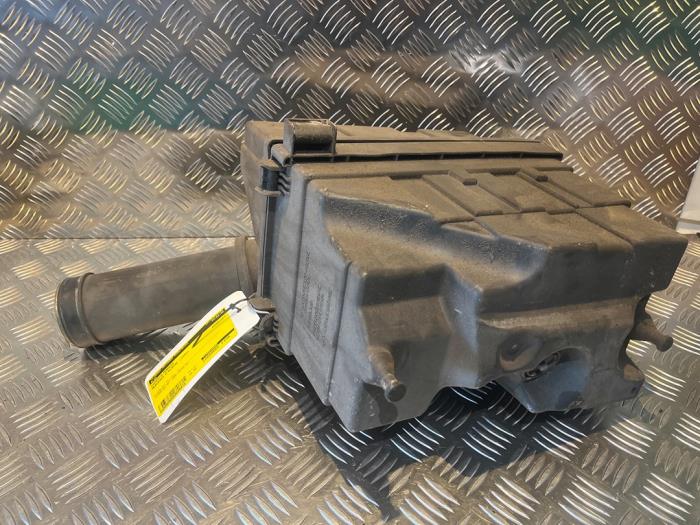 Gebrauchte Luftfiltergehäuse Mercedes E (C124) 2.0 200 CE 16V Preis € 45,00 Margenregelung angeboten von Tijdeman Mercedes Onderdelen