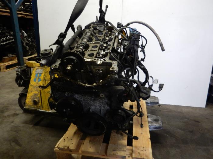 Used Engine Mercedes C (W203) 1.8 C-180K 16V Price on request offered by Tijdeman Mercedes Onderdelen