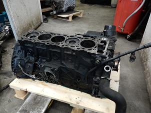 Used Engine crankcase Mercedes ML I (163) 2.7 270 CDI 20V Price € 450,00 Margin scheme offered by Tijdeman Mercedes Onderdelen