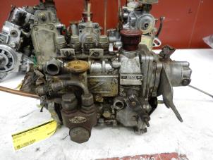 Used Mechanical fuel pump Mercedes /8 (W115) 200 D Price on request offered by Tijdeman Mercedes Onderdelen