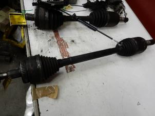 Used Drive shaft, rear right Mercedes ML I (163) 270 2.7 CDI 20V Price on request offered by Tijdeman Mercedes Onderdelen