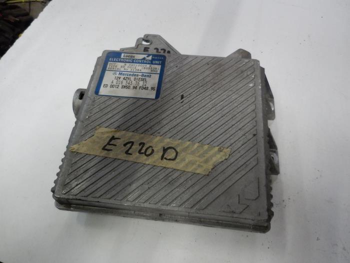 Used Engine management computer Mercedes E (W210) 2.2 E-220D 16V Price € 75,00 Margin scheme offered by Tijdeman Mercedes Onderdelen