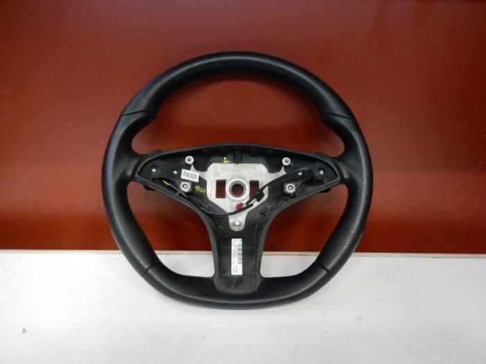 Steering wheel from a Mercedes-Benz E (W212) E-350 BlueTec V6 24V 2010