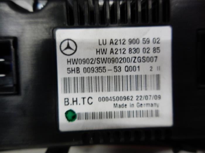 Panel climatronic z Mercedes-Benz E (W212) E-350 BlueTec V6 24V 2010