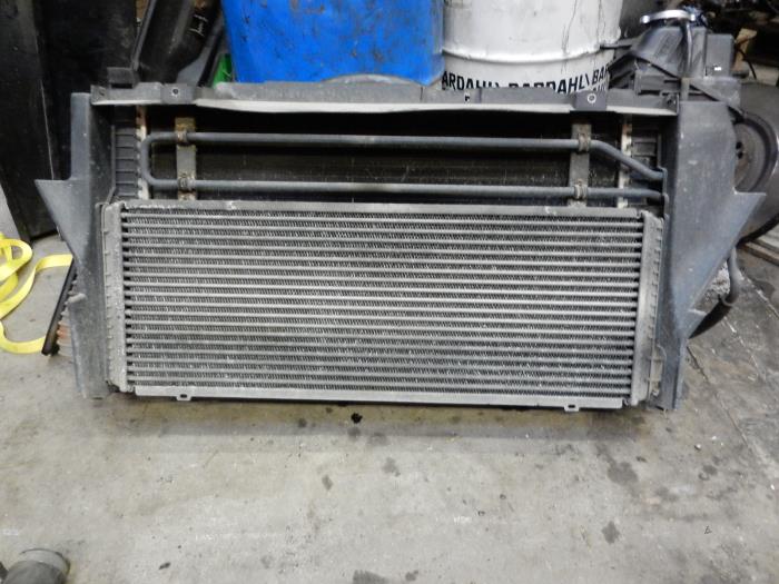 Usagé Intercooler Mercedes Sprinter 4/5t (904/905) 416 CDI 20V Prix sur demande proposé par Tijdeman Mercedes Onderdelen