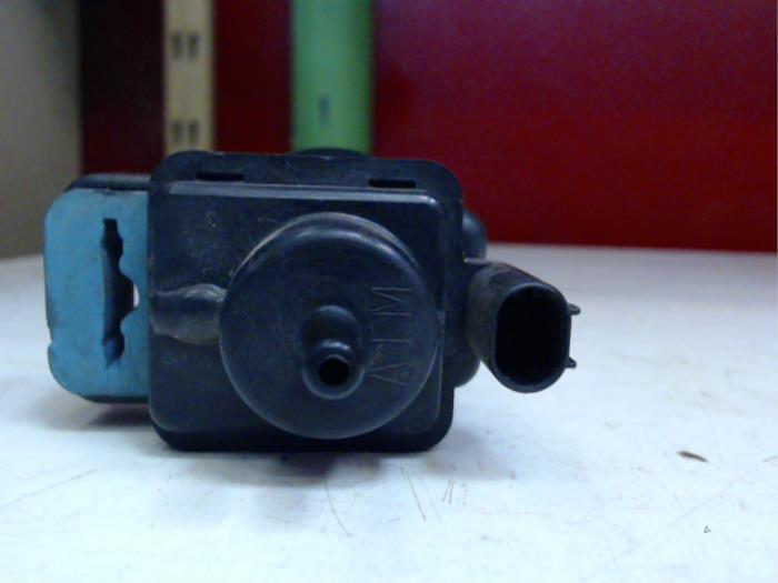 Turbo pressure regulator Mercedes C 2.2 C-220CDI 16V - 4715396 611960 ...