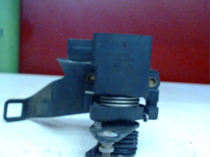 URO Parts Accelerator Pedal Sensor – OEM Replacement #0125423317 For Mercedes E320, ML, SLK Models