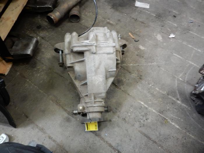 Used Rear differential Mercedes ML I (163) 270 2.7 CDI 20V Price on request offered by Tijdeman Mercedes Onderdelen