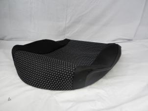New Seat cushion, left Mercedes Sprinter 3,5t (906.73) Price € 119,37 Inclusive VAT offered by Tijdeman Mercedes Onderdelen