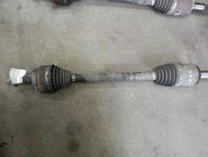 Used Drive shaft, rear right Mercedes ML I (163) 400 4.0 CDI V8 32V Price on request offered by Tijdeman Mercedes Onderdelen