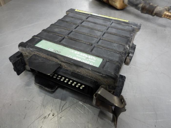 Used Engine management computer Mercedes E (W124) 2.3 230 E Price on request offered by Tijdeman Mercedes Onderdelen