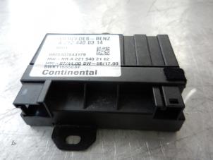 Used Fuel pump relay Mercedes C (W204) 2.2 C-250 CDI 16V BlueEFFICIENCY Price on request offered by Tijdeman Mercedes Onderdelen