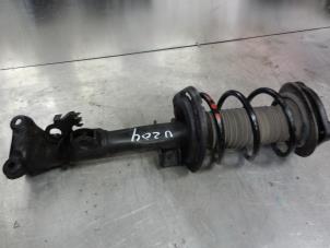 Used Front shock absorber rod, right Mercedes C (W204) 2.2 C-250 CDI 16V BlueEFFICIENCY Price on request offered by Tijdeman Mercedes Onderdelen