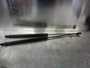 Used Set of gas struts for boot Mercedes Vito (638.0) 2.3 110D Price on request offered by Tijdeman Mercedes Onderdelen